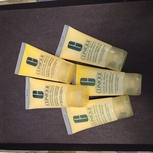 5 -Clinique Dramatically Different Moisturizing Lotion